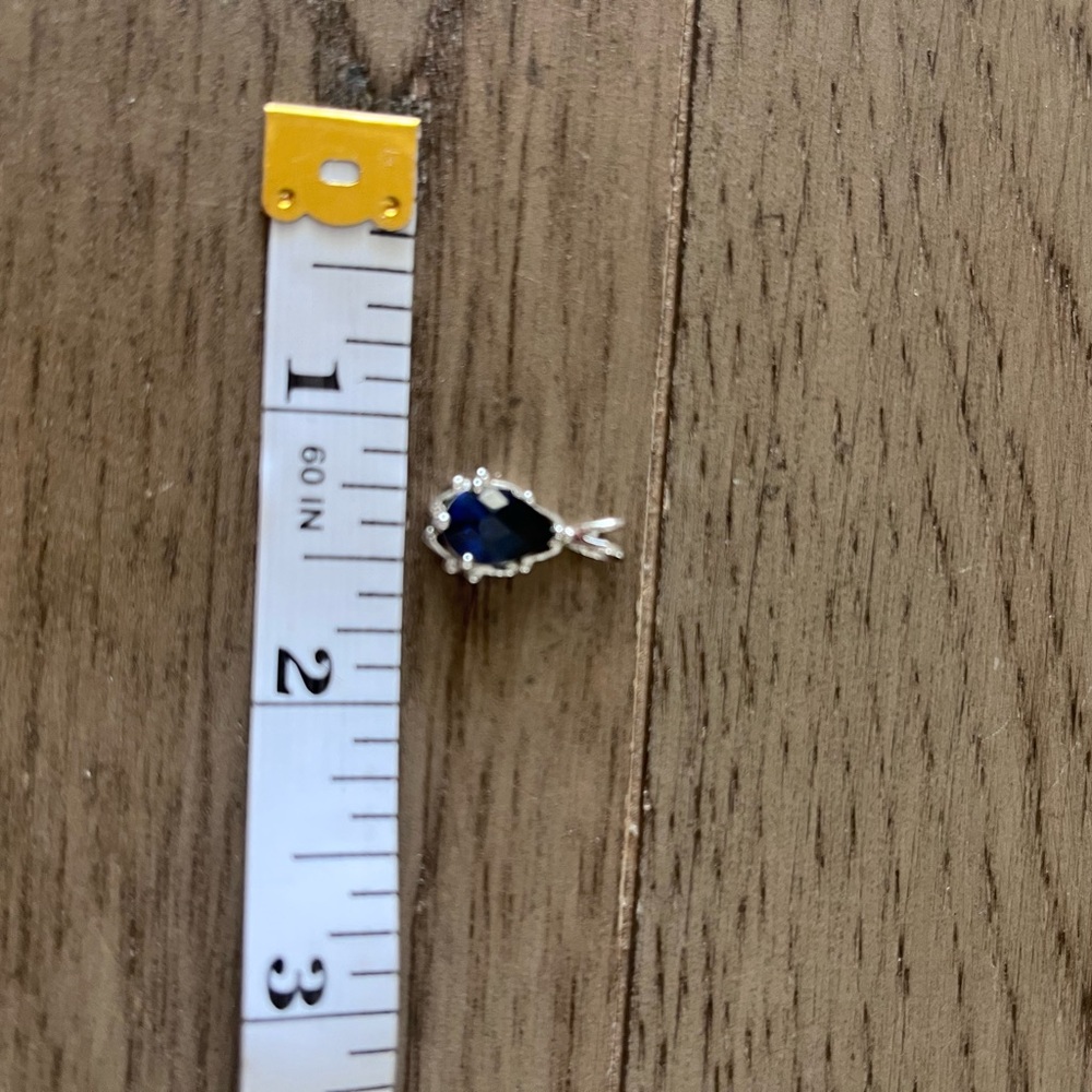 Elegant Silver and Blue Teardrop Pendant